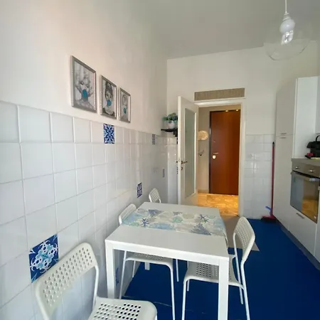 At The Beach Blu Bijou Centro E Spiagge. * Chiavari